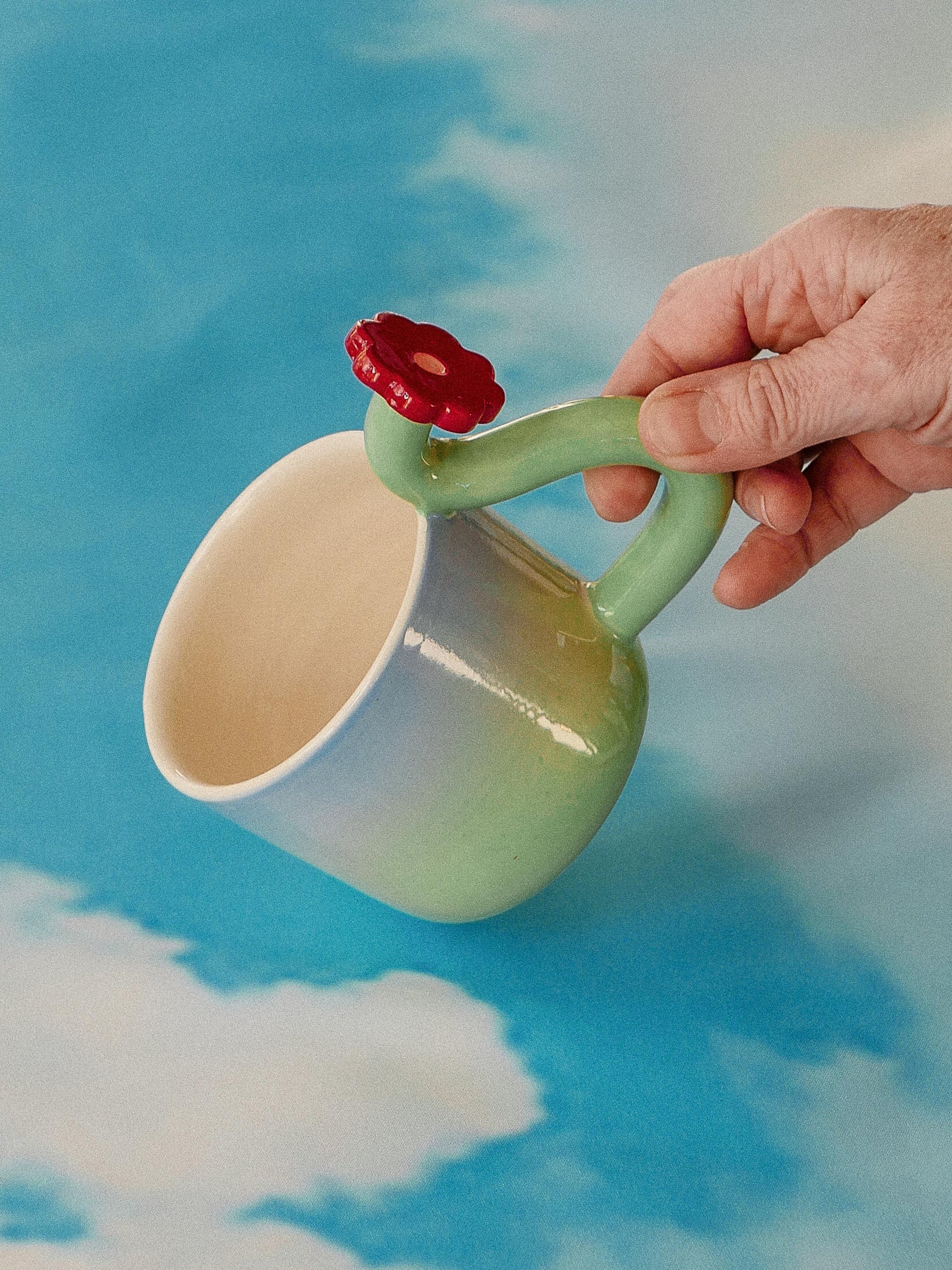 FIELD HANDMADE CERAMIC MUG (RED) - jeje.things
