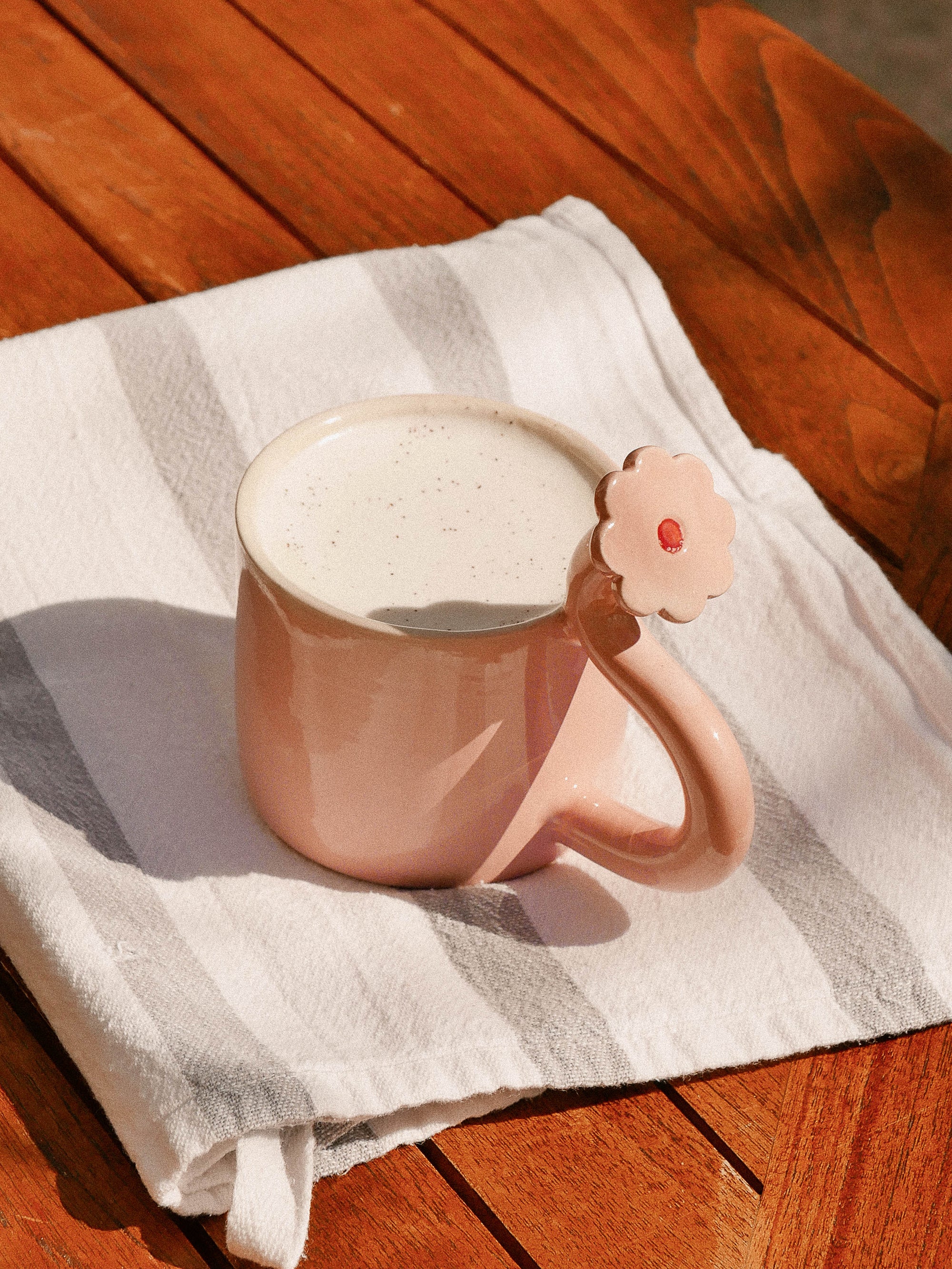 FIELD HANDMADE CERAMIC MUG  - jeje.things