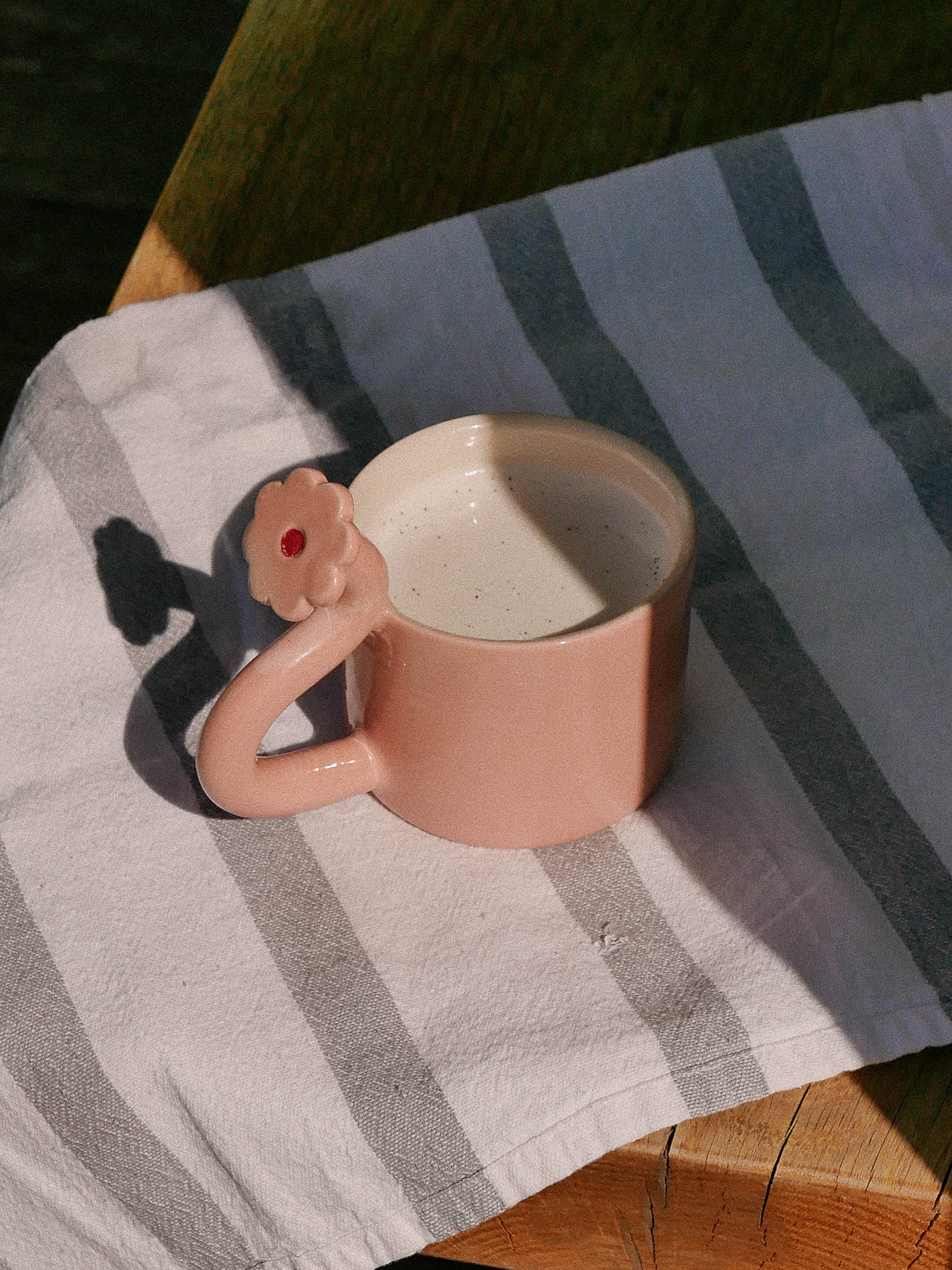 FIELD HANDMADE CERAMIC MUG  - jeje.things