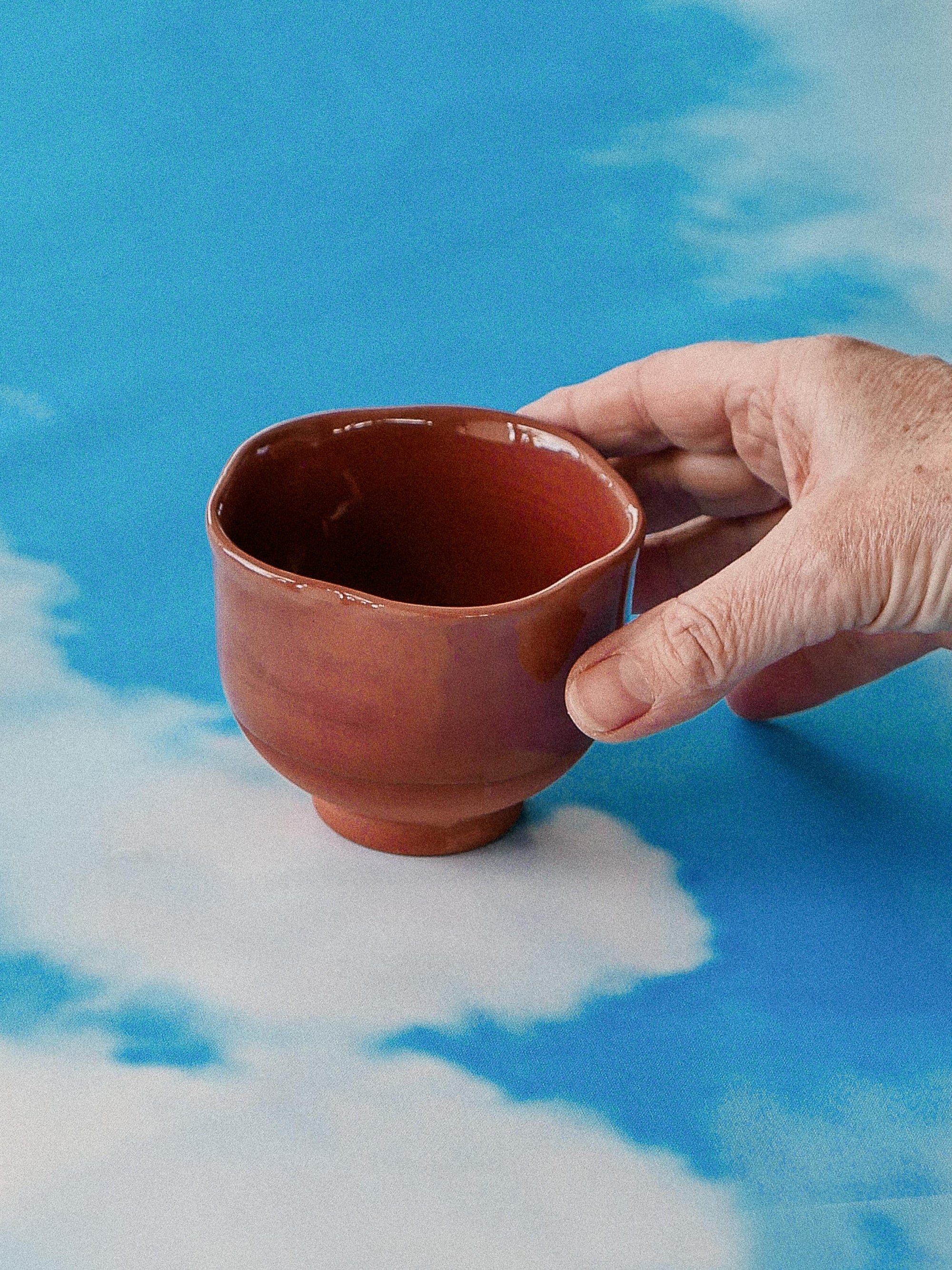 BURGUNDY HANDMADE CERAMIC CUP - jeje.things