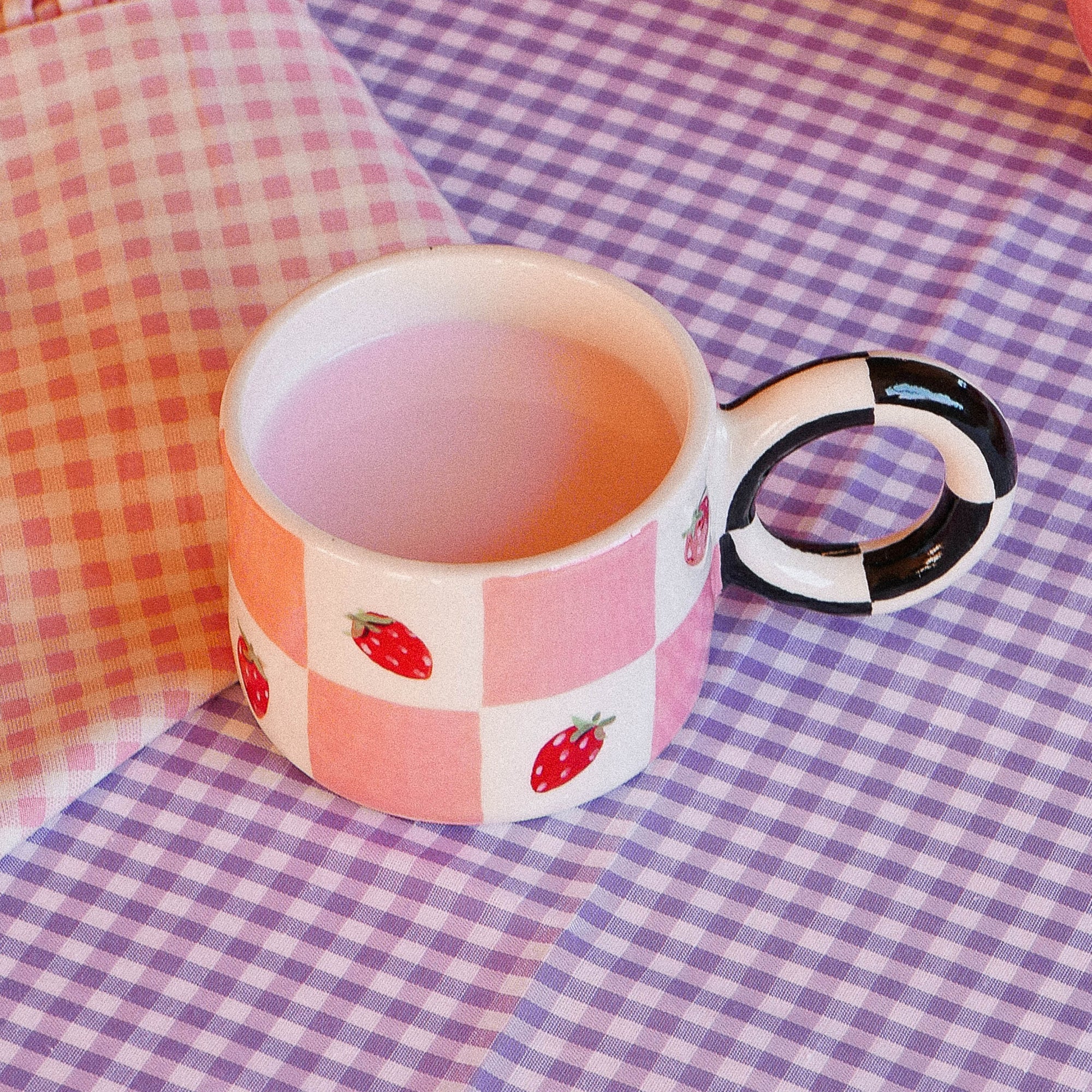 PETITE FRAISE HANDMADE CERAMIC MUG | jeje.things