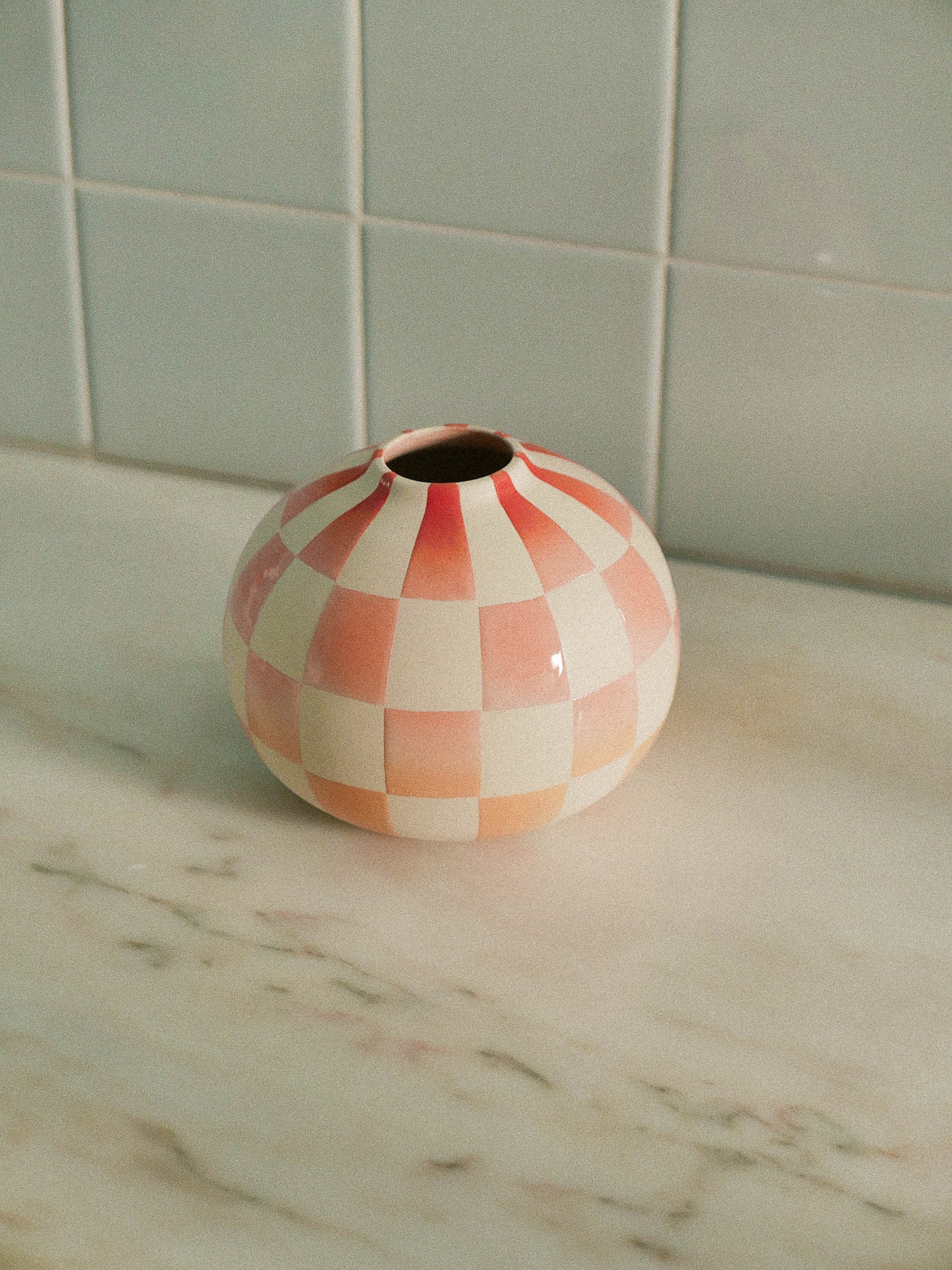 Checkered Vase  - jeje.things