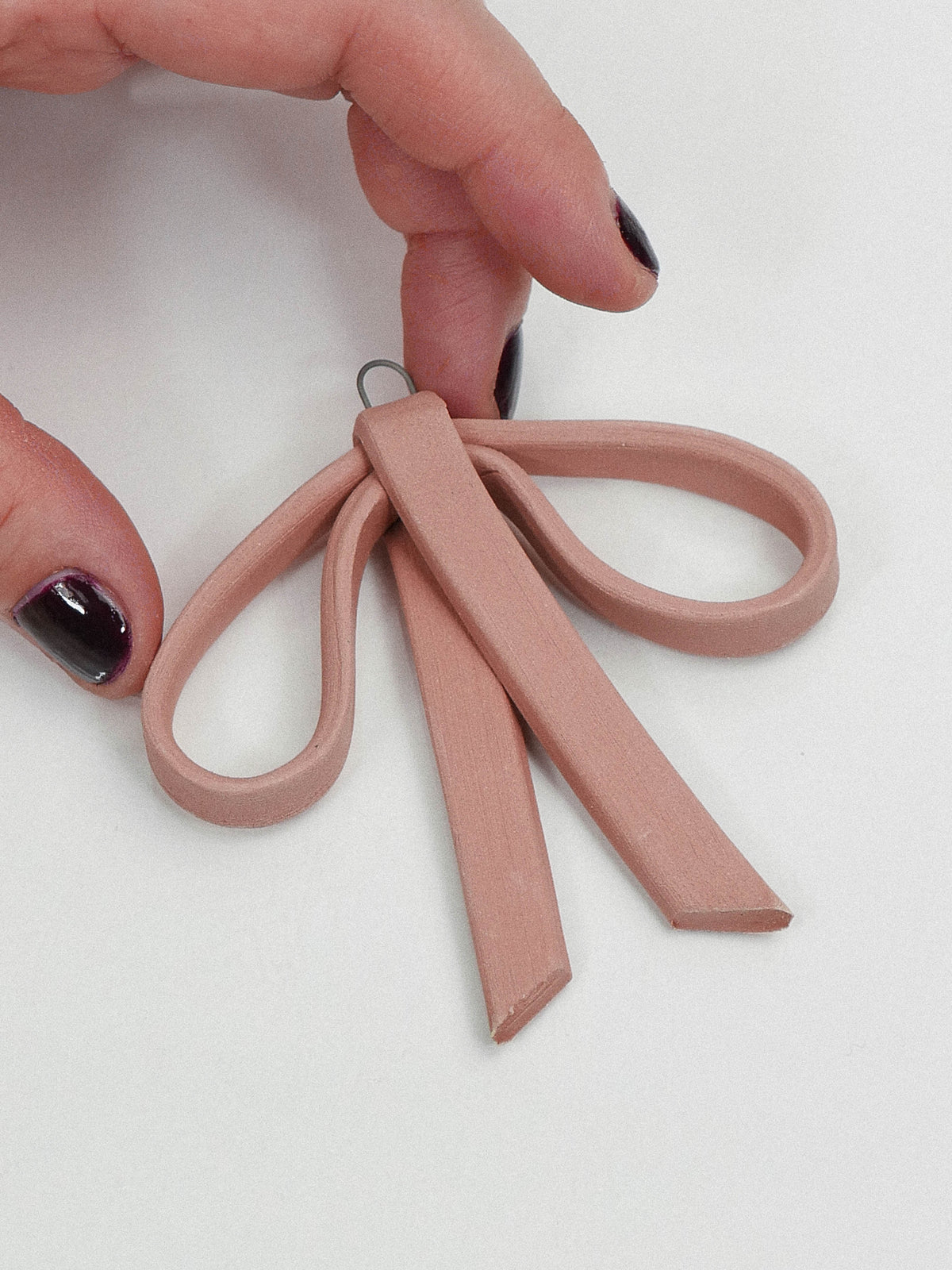 Loop Bow · Clay | jeje.things