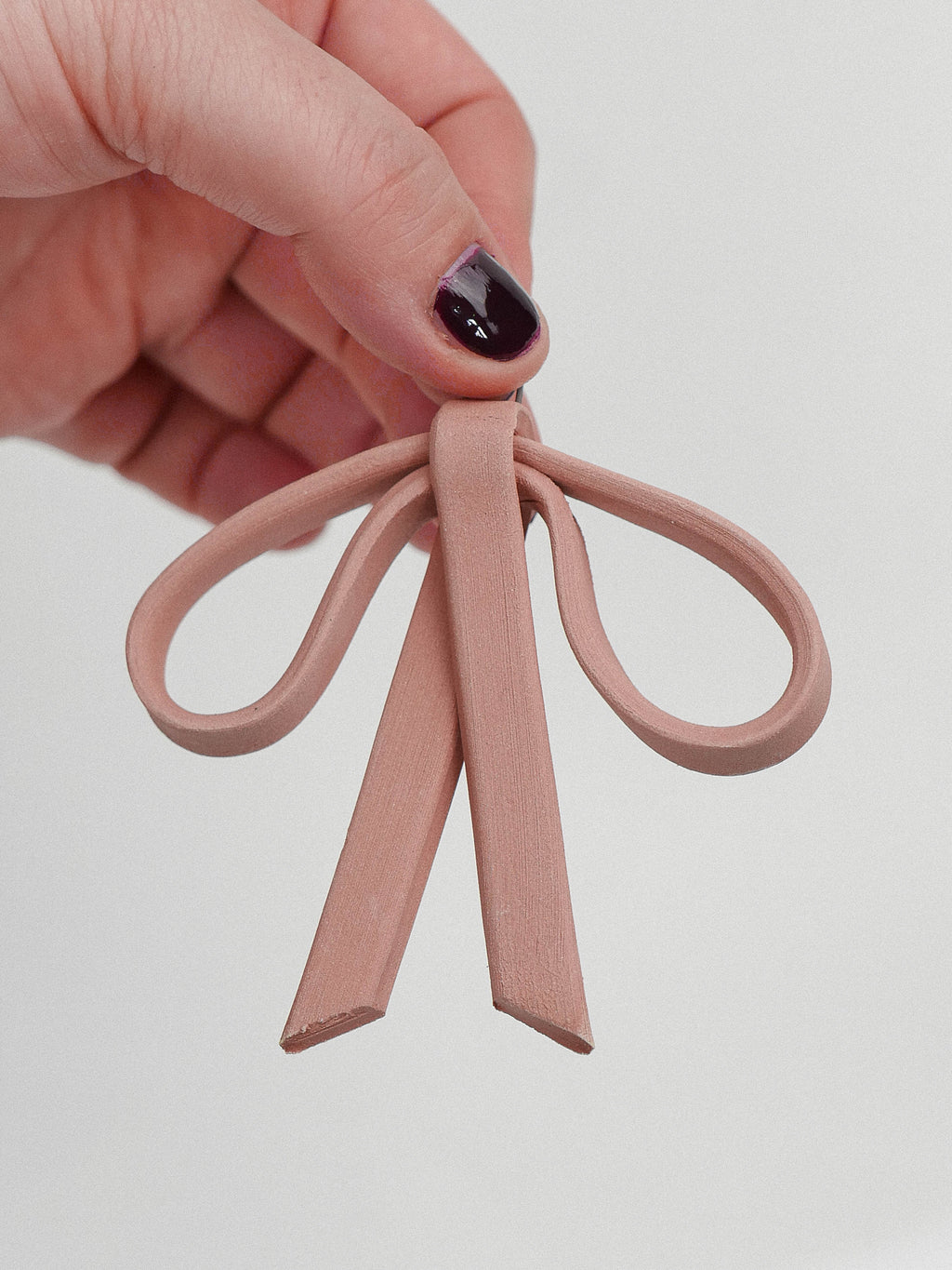 Loop Bow · Clay | jeje.things