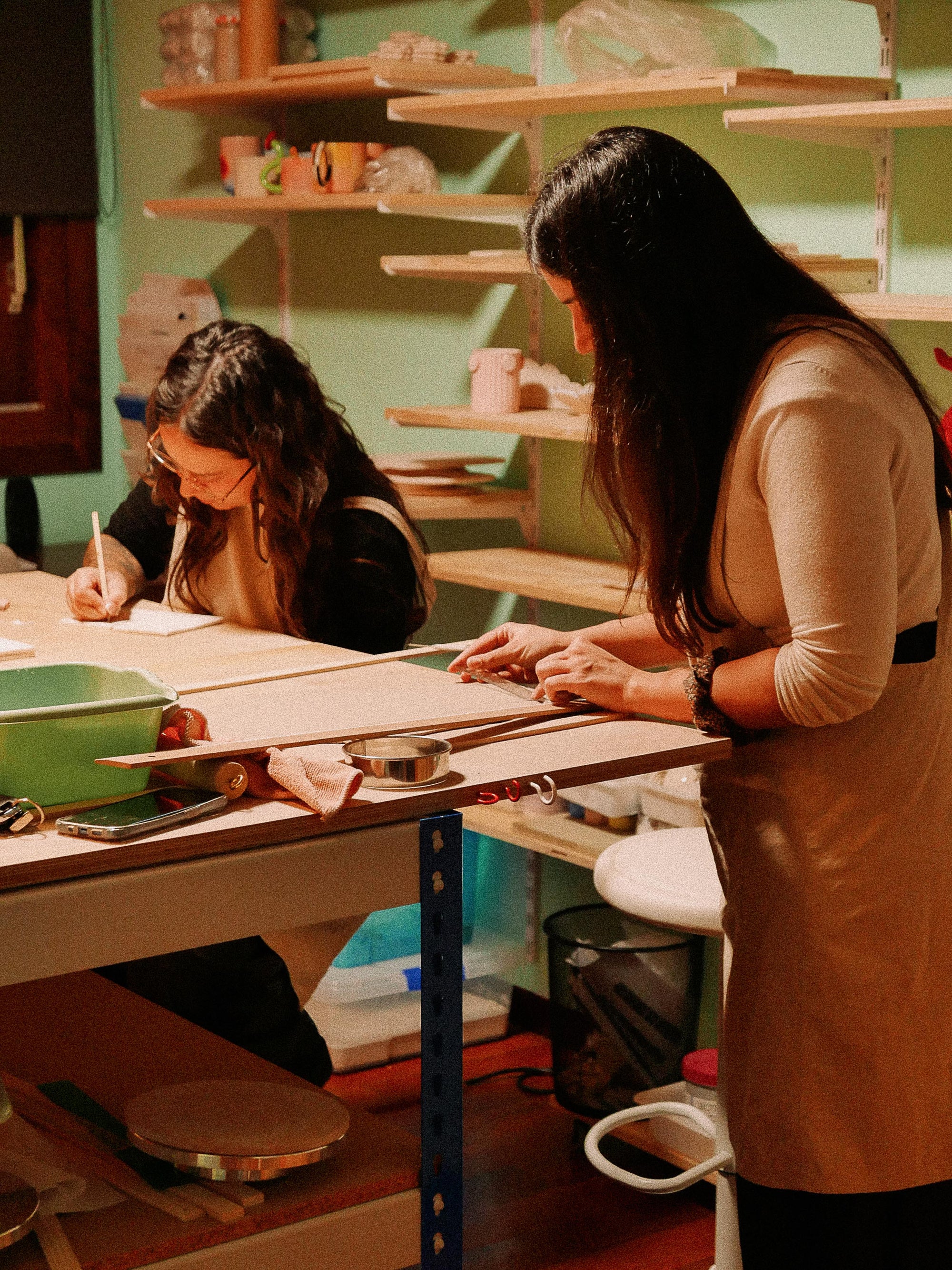 Clases continuas de modelado en cerámica - Elda